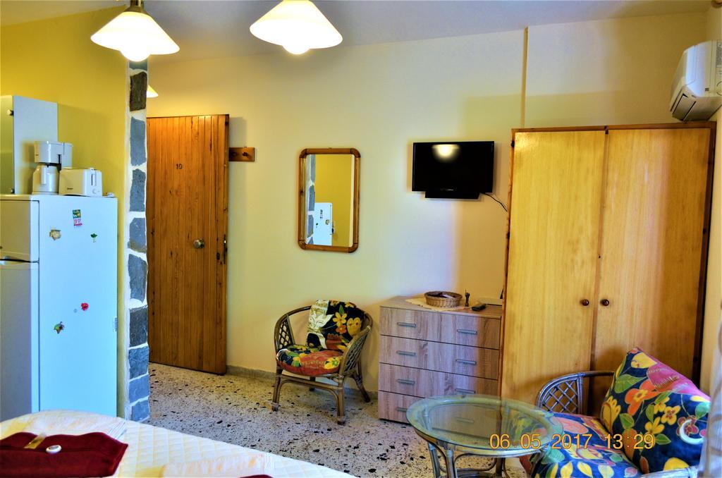 Apartments Zoumperi Неа-Макрі Екстер'єр фото